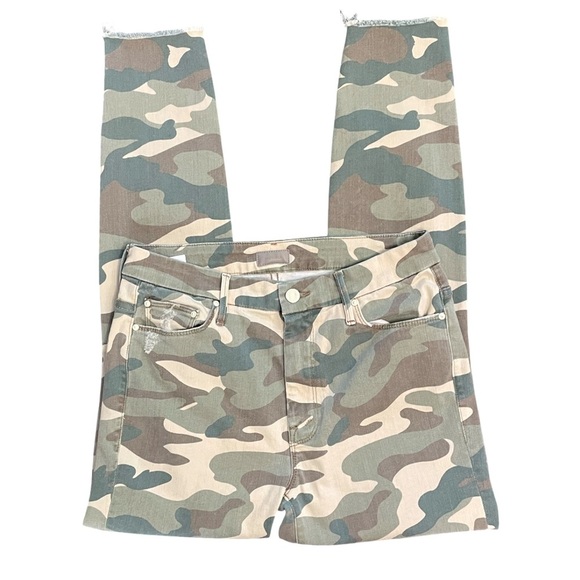 MOTHER High Waisted Looker Ankle Fray See Me Camo Distressed Denim Jean Size 29 - Picture 6 of 15